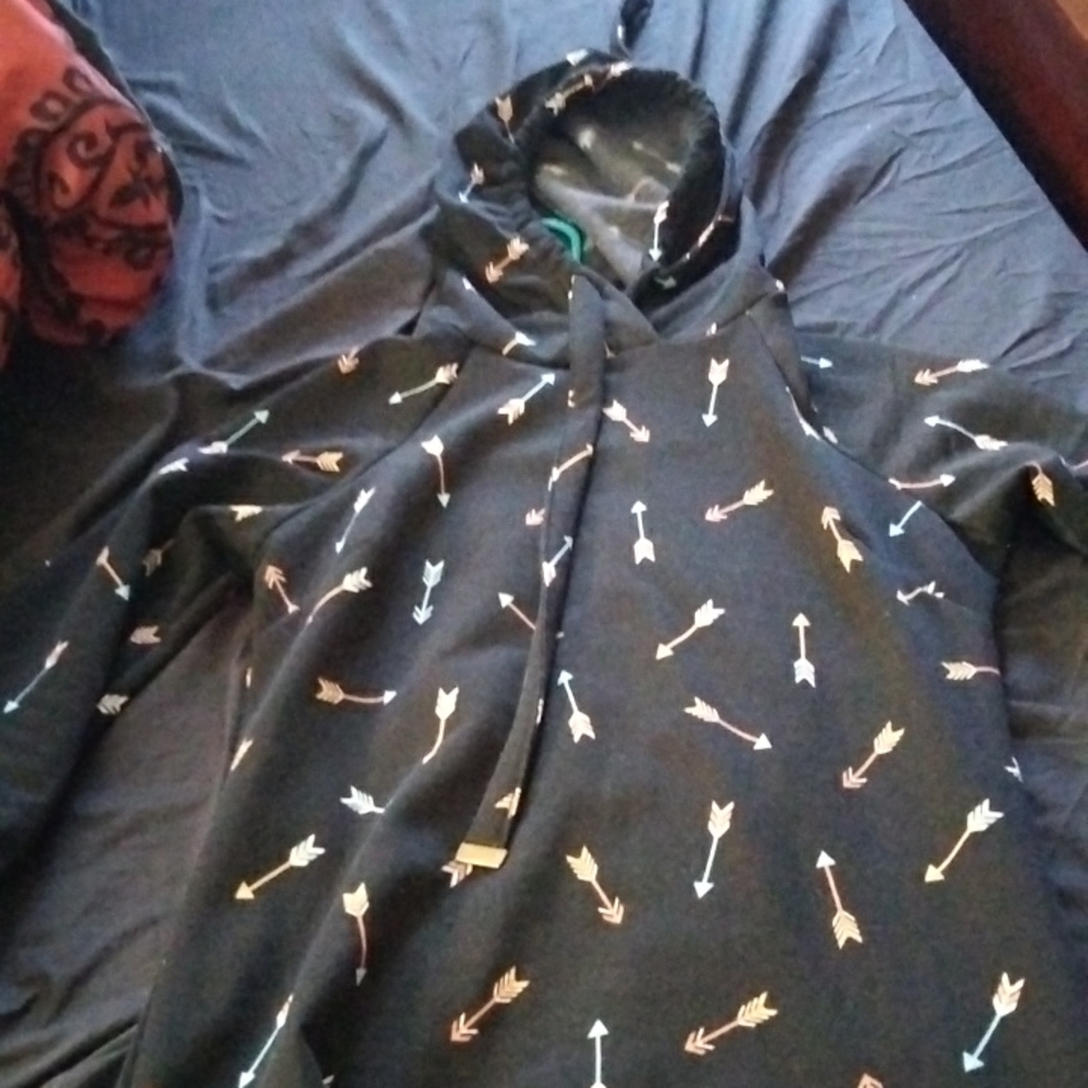 No boundaries sweatshirt dress. Size medium